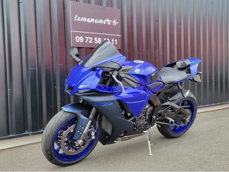 YAMAHA YZF 1000 R1