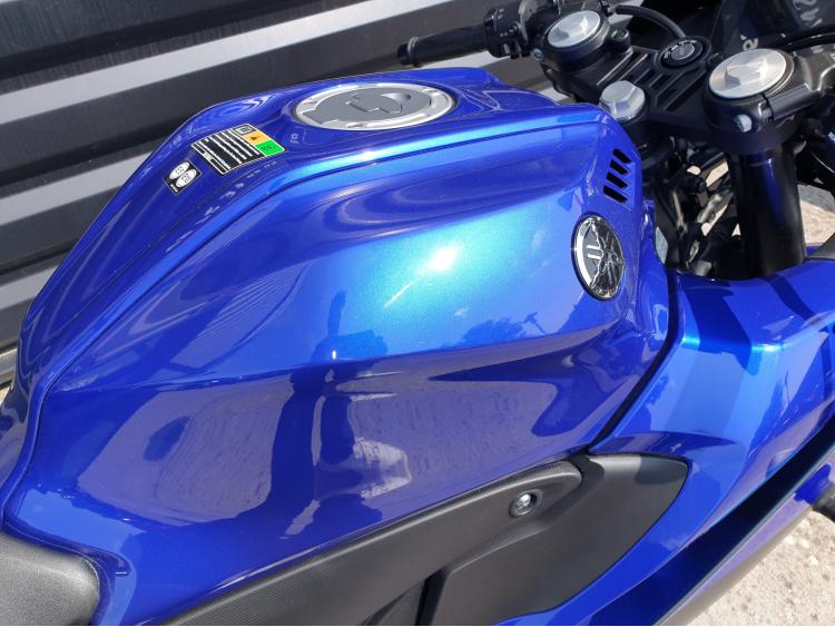 YAMAHA YZF-R125
