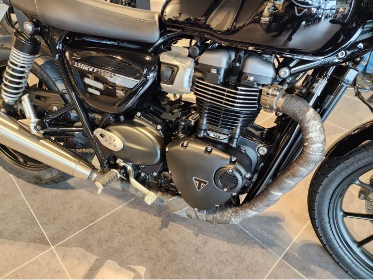 TRIUMPH STREET TWIN  900 EN A2 PREPA CAFE RACER