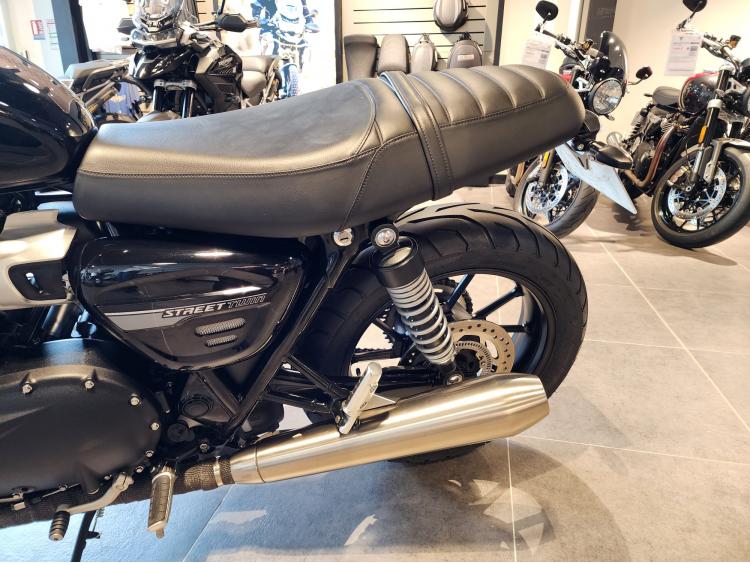 TRIUMPH STREET TWIN  900 EN A2 PREPA CAFE RACER