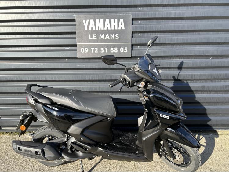 YAMAHA RayZR 125