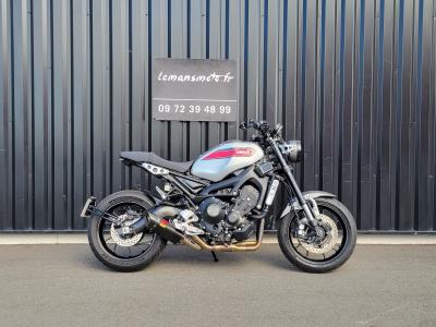 YAMAHA XSR 900