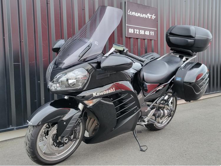 KAWASAKI GTR 1400