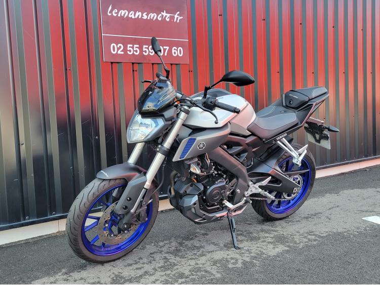 YAMAHA MT-125