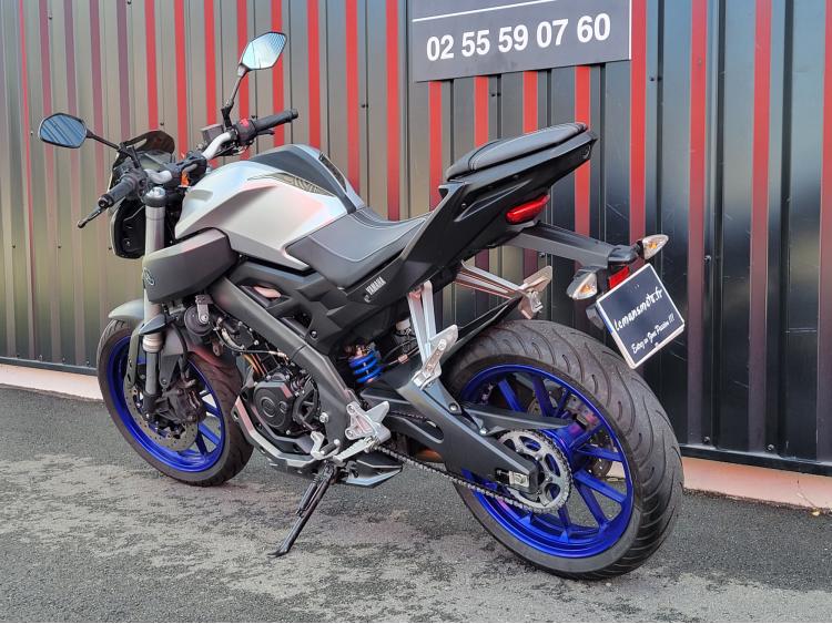 YAMAHA MT-125