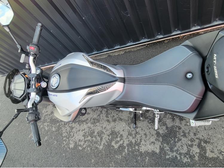 YAMAHA MT-125
