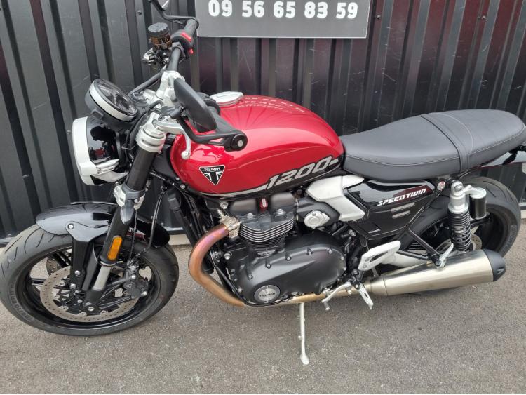 TRIUMPH SPEED TWIN 1200