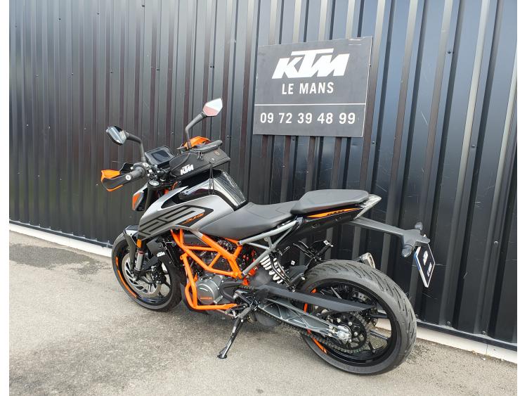 KTM 125 DUKE   714 KILOMETRES