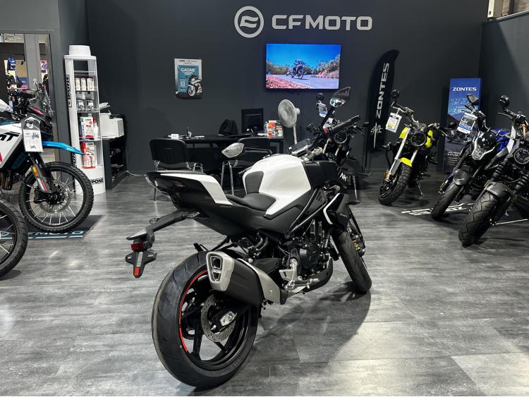 CF MOTO 450 NK NEUVE 0KM OFFRE DESTOCKAGE