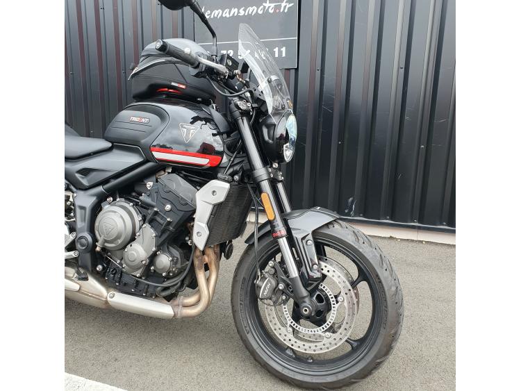 TRIUMPH TRIDENT 660 