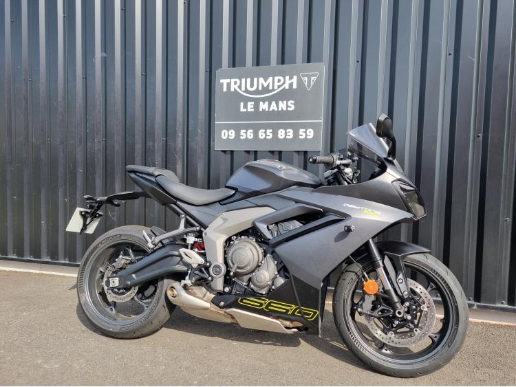 TRIUMPH DAYTONA 660 BRIDEE A2