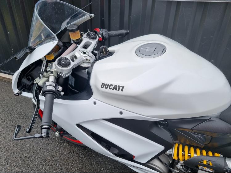 DUCATI PANIGALE V2
