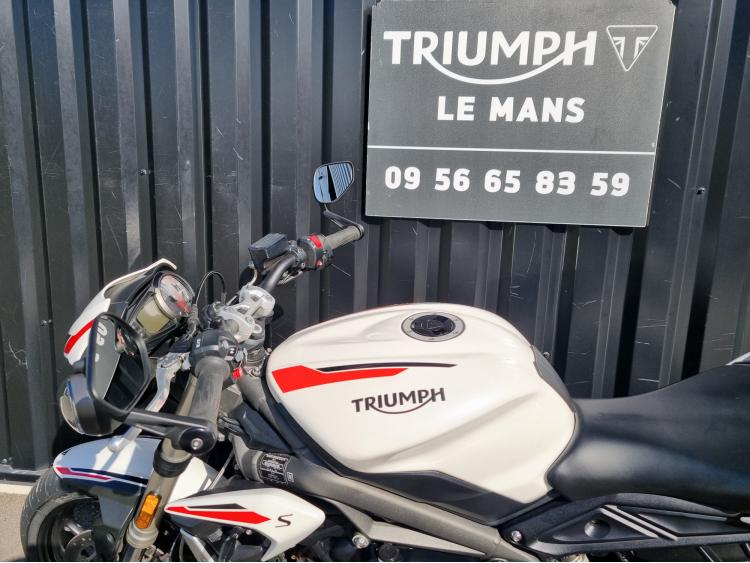 TRIUMPH STREET TRIPLE 660 S A2