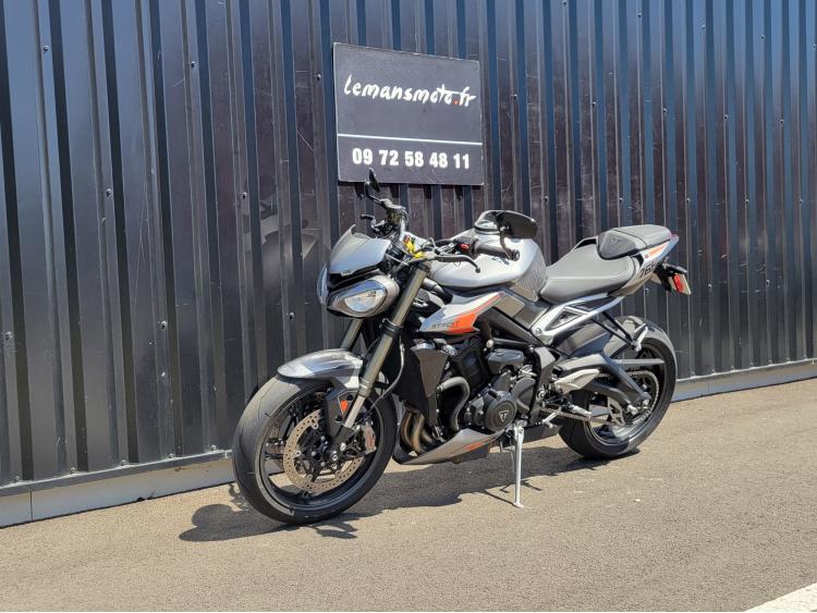 TRIUMPH STREET TRIPLE 765 RS
