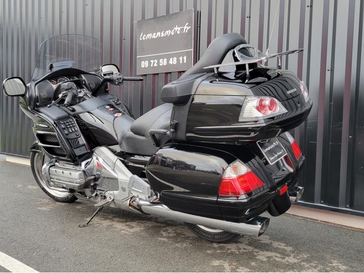 HONDA GL1800 GOLDWING