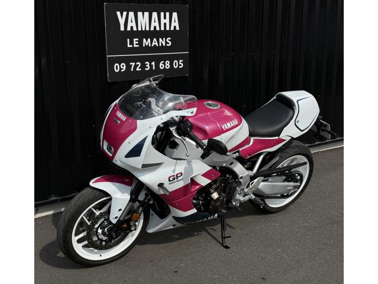 XSR 900 GP replica 750 yzf