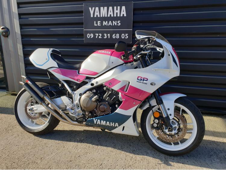 XSR 900 GP replica 750 yzf