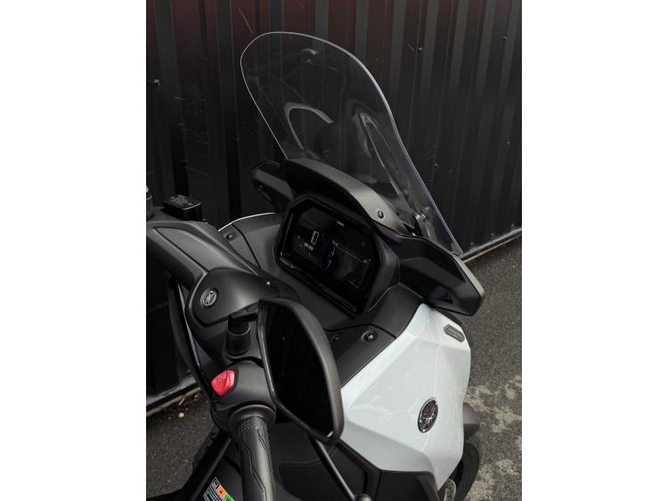  YAMAHA XMAX 125 TECH MAX garantie 5 ans
