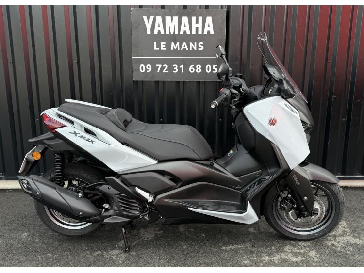  YAMAHA XMAX 125 TECH MAX garantie 5 ans