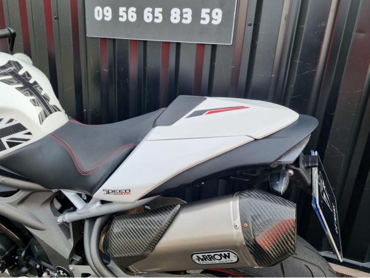 TRIUMPH SPEED TRIPLE 1050 RS