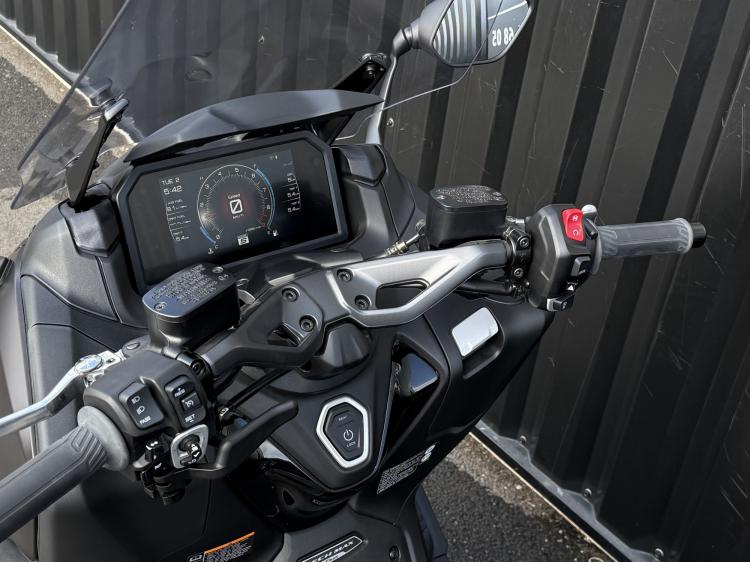 T-MAX 560 TECH MAX TMAX 560