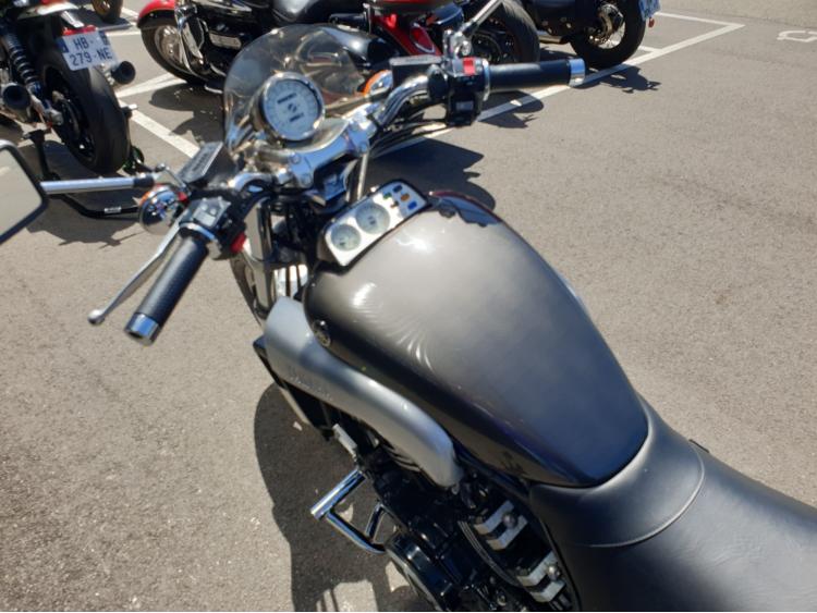 YAMAHA vmax 1200 carbone faible kilometrage