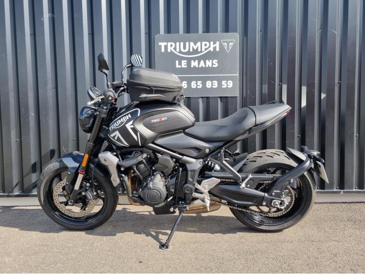 TRIUMPH TRIDENT 660