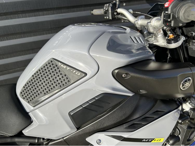 YAMAHA MT-10 mt10