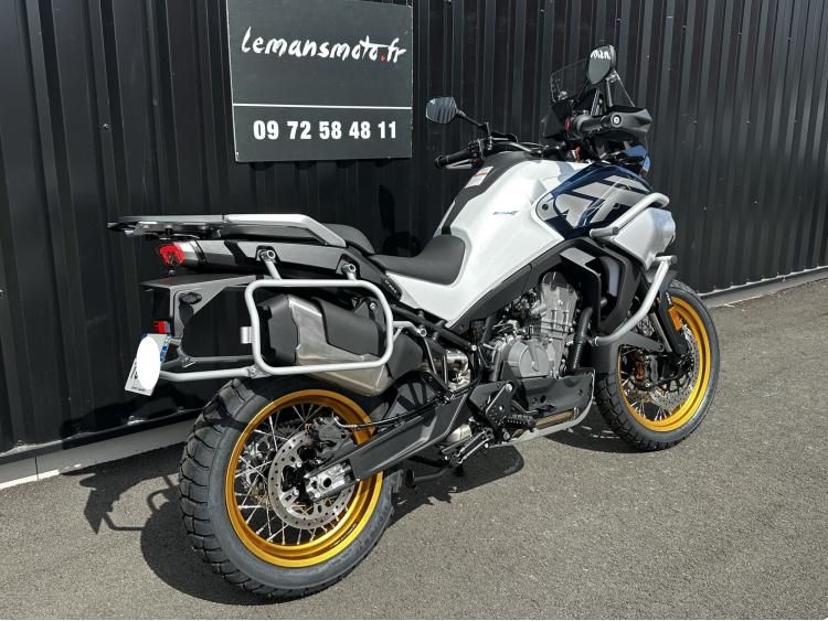 CF MOTO 800 MT EXPLORE EDITION BLANC