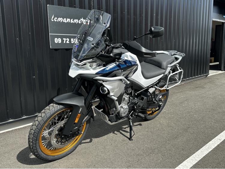 CF MOTO 800 MT EXPLORE EDITION BLANC