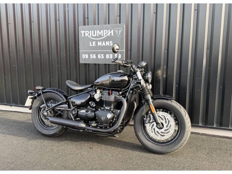 TRIUMPH BONNEVILLE BOBBER BLACK 1200