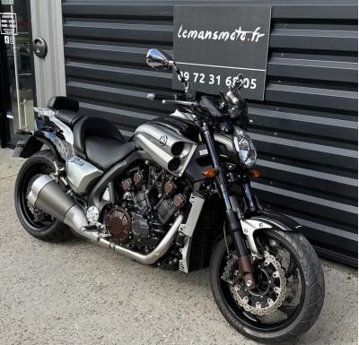 YAMAHA V-MAX 1700