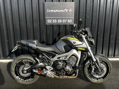 YAMAHA MT-09
