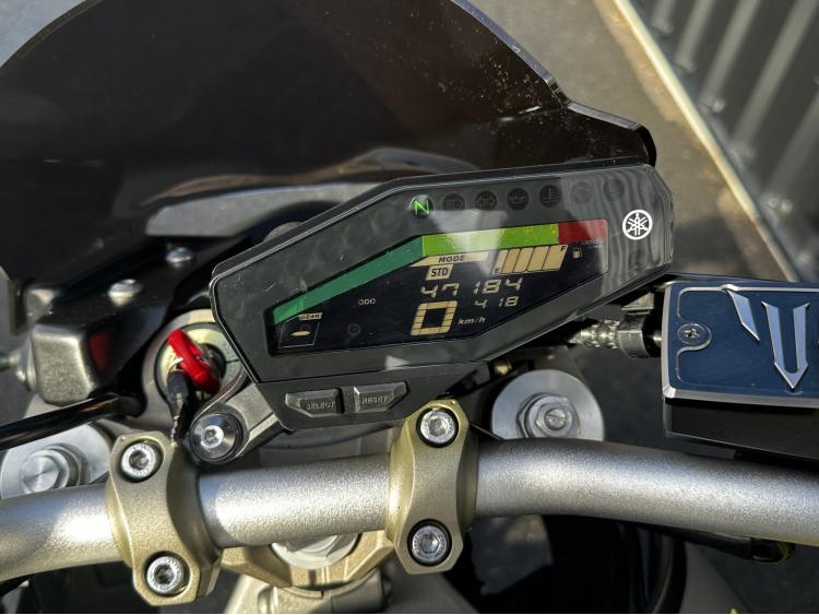 YAMAHA MT-09 ABS