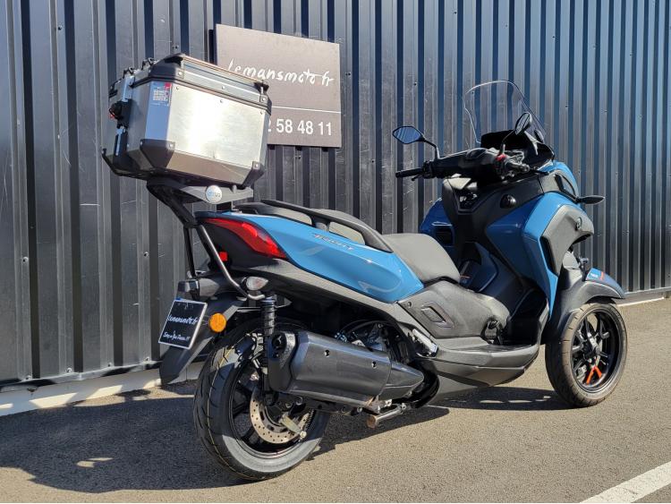 YAMAHA TRICITY 300