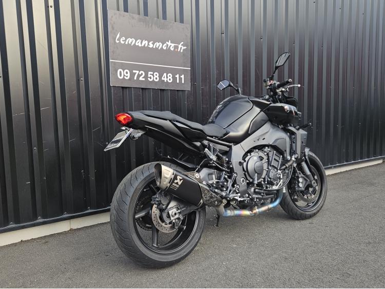 YAMAHA MT-10