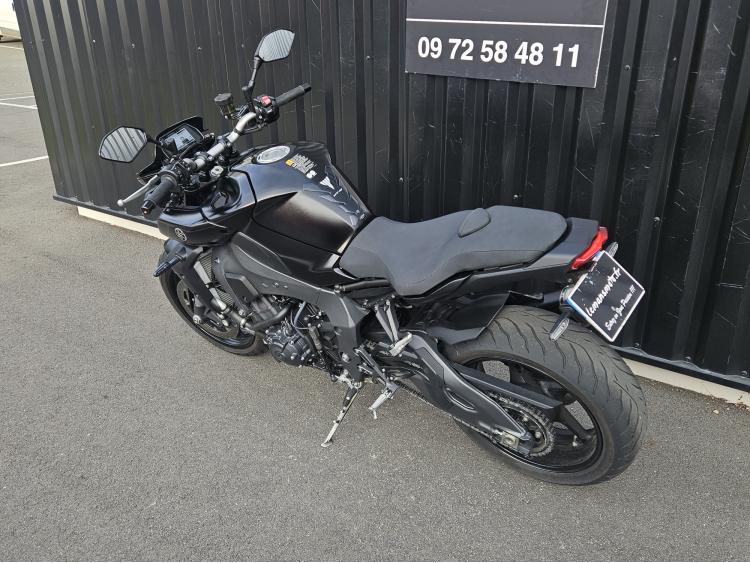 YAMAHA MT-10