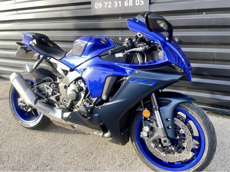 YAMAHA YZF 1000 R1