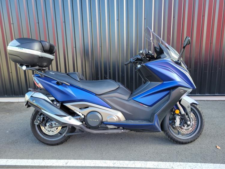 KYMCO AK 550
