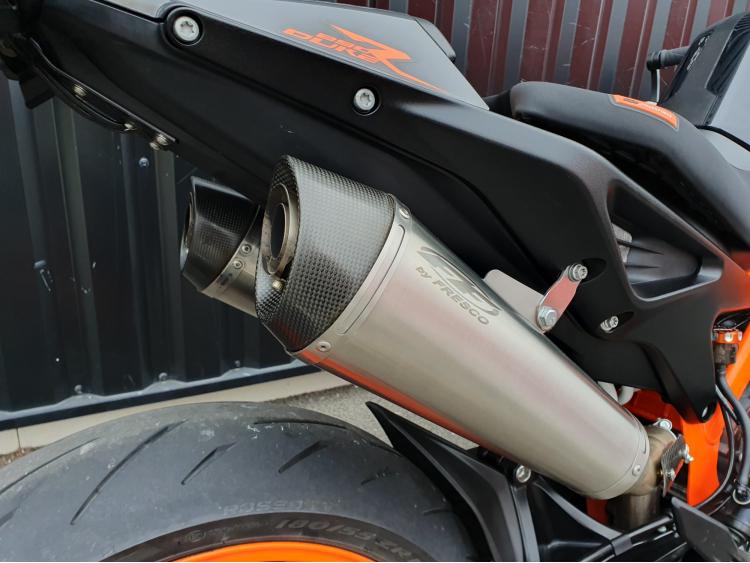 KTM 890 DUKE R  1 ERE MAIN