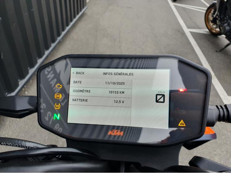 KTM 890 DUKE R  1 ERE MAIN