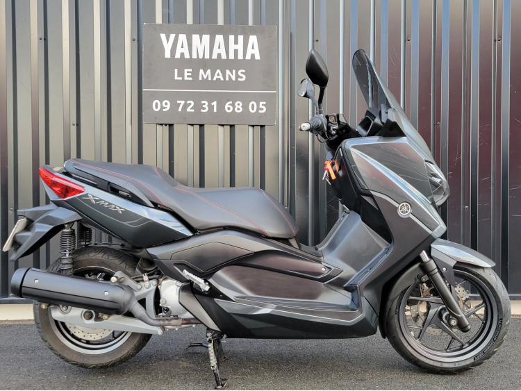 YAMAHA XMAX 125