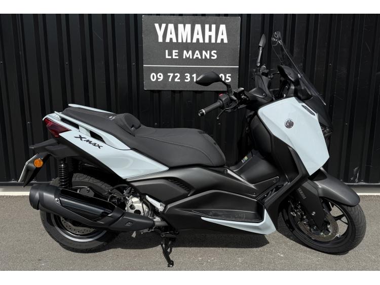 XMAX 300 TECH MAX +