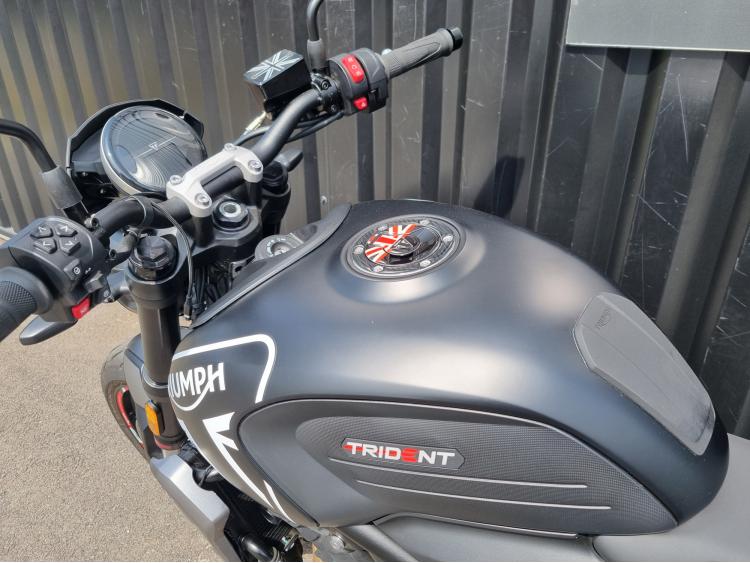 TRIUMPH TRIDENT 660 BRIDEE A2 RABAISSEE