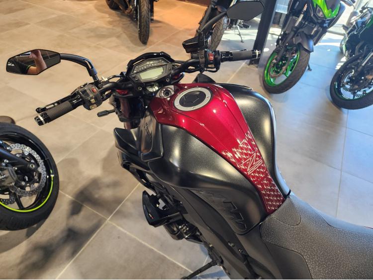 KAWASAKI Z1000 ABS SUGOMI 