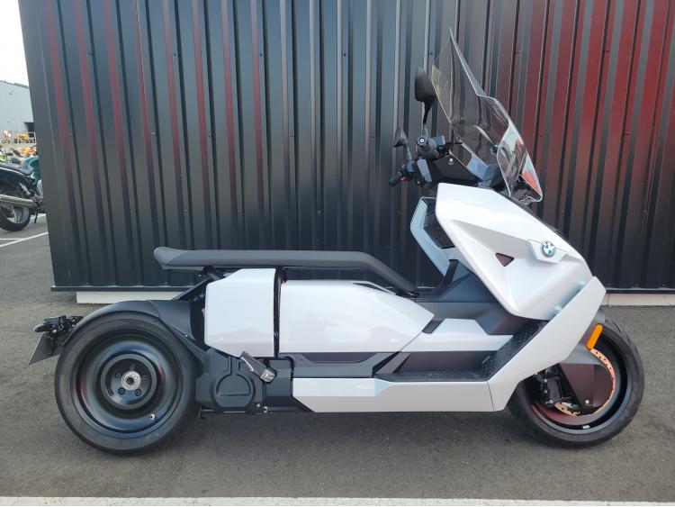 BMW CE 04