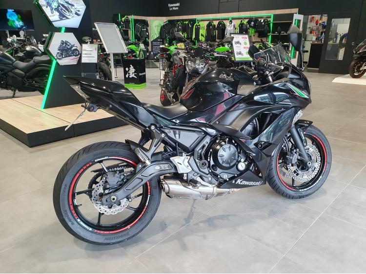 KAWASAKI NINJA 650 A2