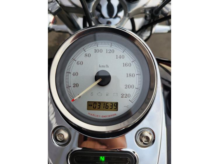 HARLEY-DAVIDSON DYNA WIDE GLIDE 1584