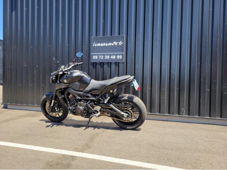 YAMAHA MT-09  MT 09  MT09   SEULEMENT 11200 KILOMETRES