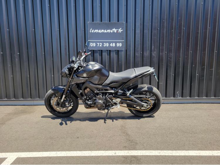YAMAHA MT-09  MT 09  MT09   SEULEMENT 11200 KILOMETRES